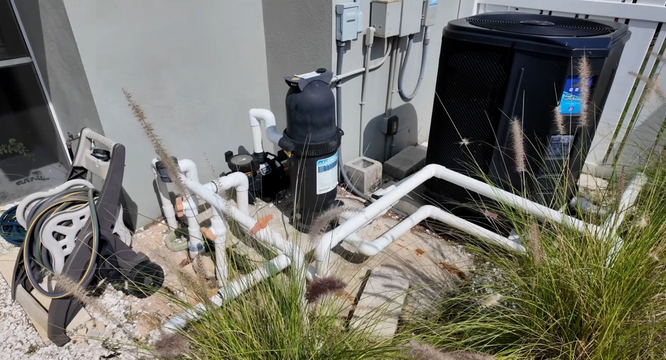 Pool filter cleaning and replacement equipment in Princeton, TX